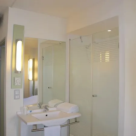 Hotel Ibis Budget Centre 2*