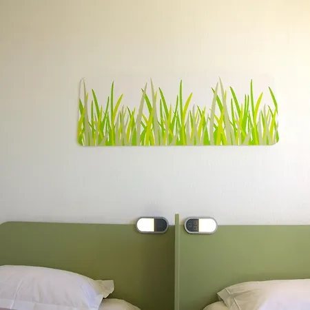 Ibis Budget Centre 2*