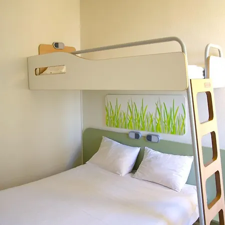 Ibis Budget Centre Hotel 2*