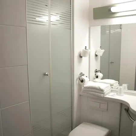 Hotel Ibis Budget Centre 2*