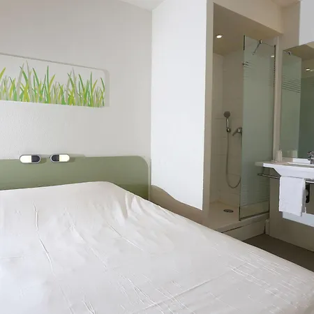 Ibis Budget Centre Hotel 2*