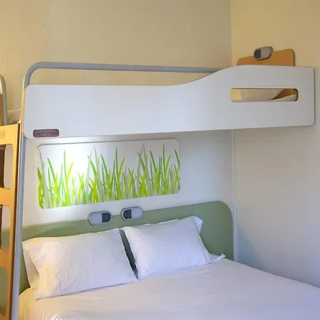 Ibis Budget Centre 2*